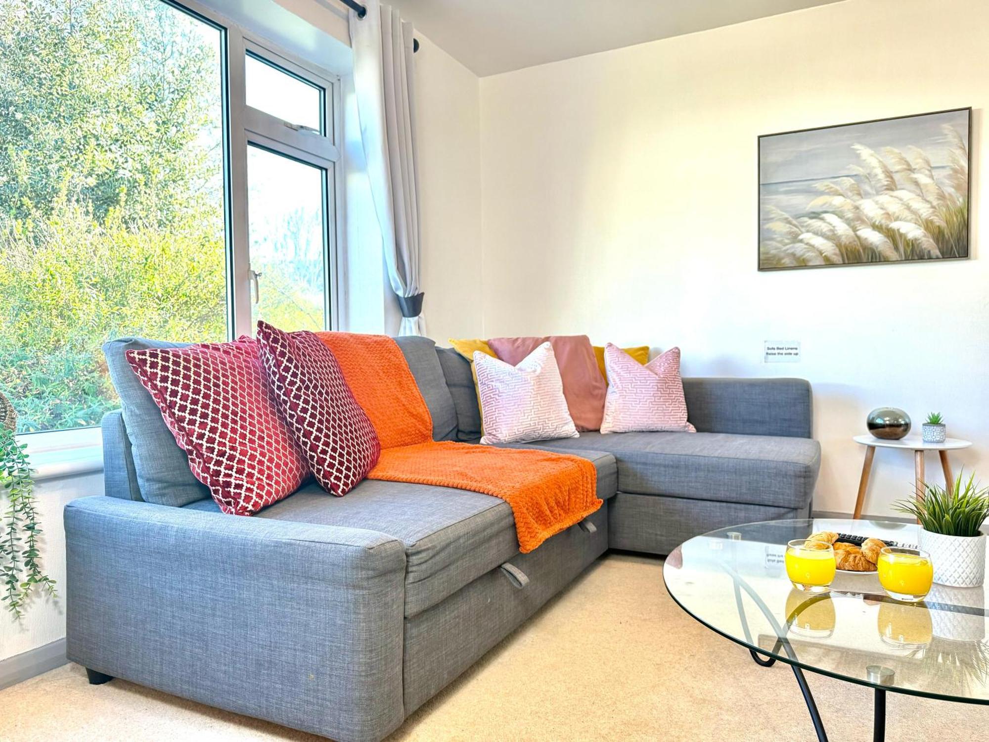 Stylish 3-Bedroom House With Garden & Free Parking'S, Prime Location With Private Garden Kidlington Exterior photo